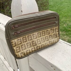 Fendi Women's Brown Zucca Canvas Travel Pouch Cosmetic Bag Vintage